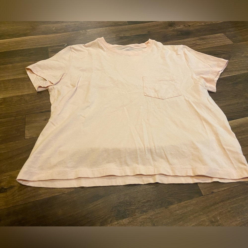 Everlane size small short sleeve shirt, light pink